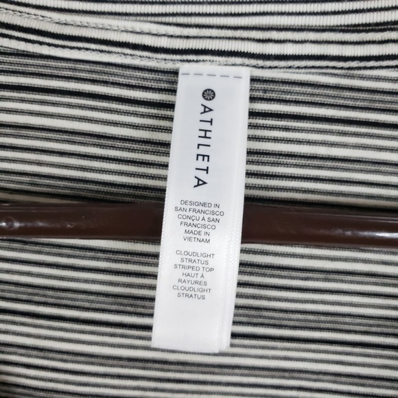 Athleta T-Shirt Women Small Cloudlight Stratus Top Striped Long Sleeve Pullover - Picture 7 of 10